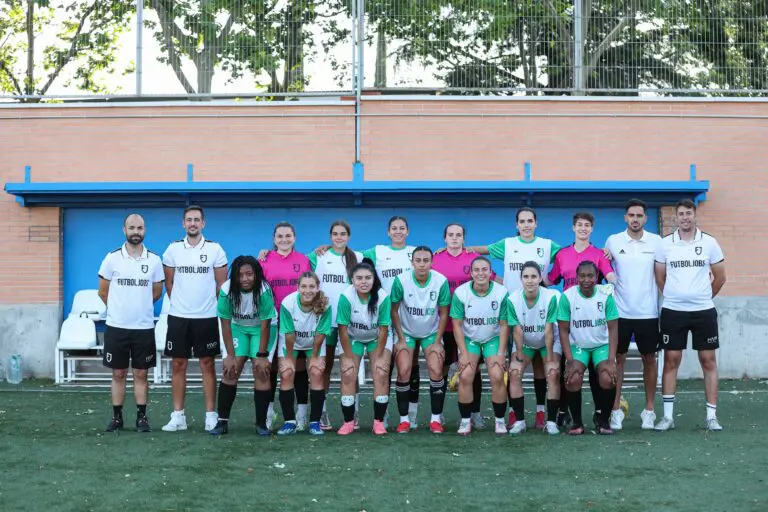 Futbol Jobs Women's Tryouts Team Picture - us soccer parent