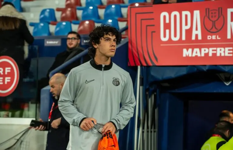 Domenic Bellissimo training with FUTEDU Academy on his pathway to play soccer in Spain